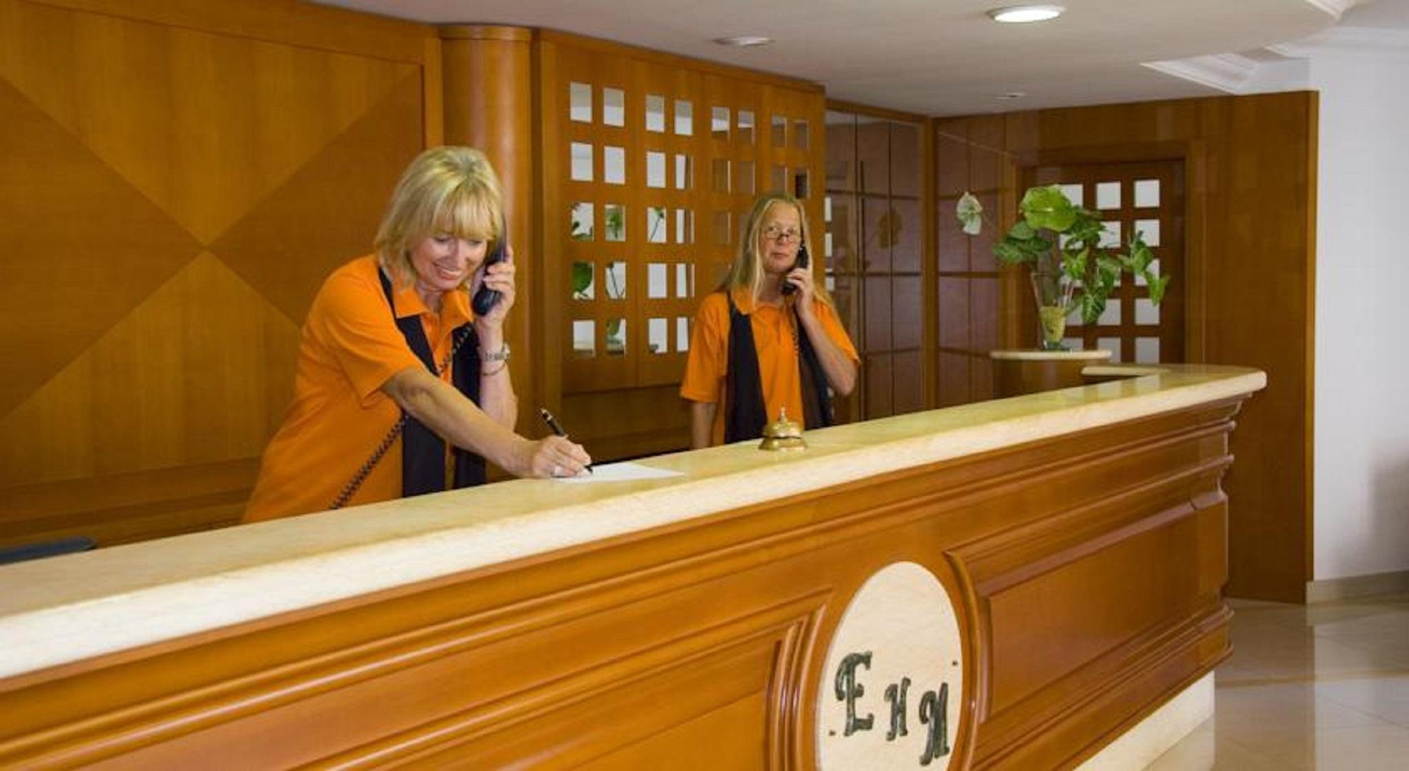 Aparthotel Esquinzo Y Monte Del Mar Playa De Esquinzo Kültér fotó